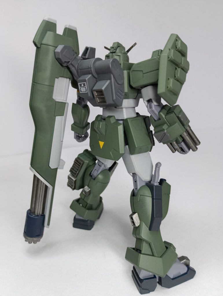 背部。色はフィールドグリーン。ファントムグレーで塗装。
