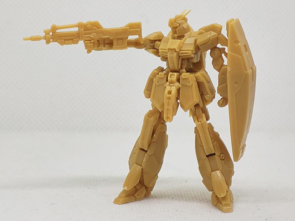 肩装甲部の回転＋腕の横振りで射撃ポーズが出来ます。