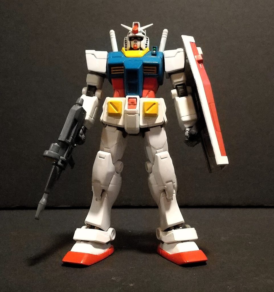 HCM Pro ガンダムの全体の印象は旧HGUCガンダムを縮小してディテールを追加したような感じ。細すぎないところが一年戦争らしさがあって好きです。