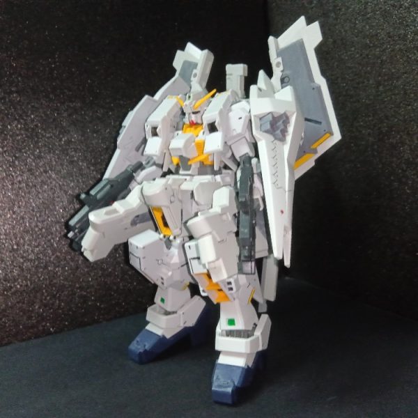 ガンダムTR-1[ヘイズル•アウスラ•ラー]第ニ形態