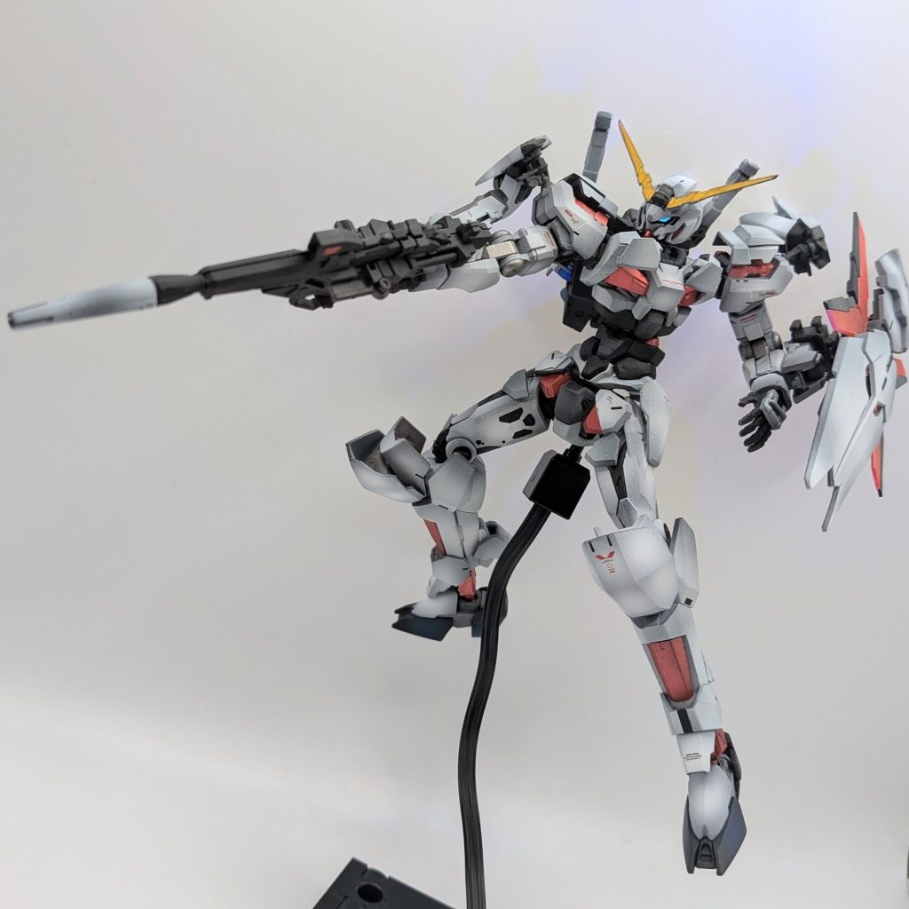 &nbsp;デストロイモードだとポージングすべてがバチッと決まりますね。