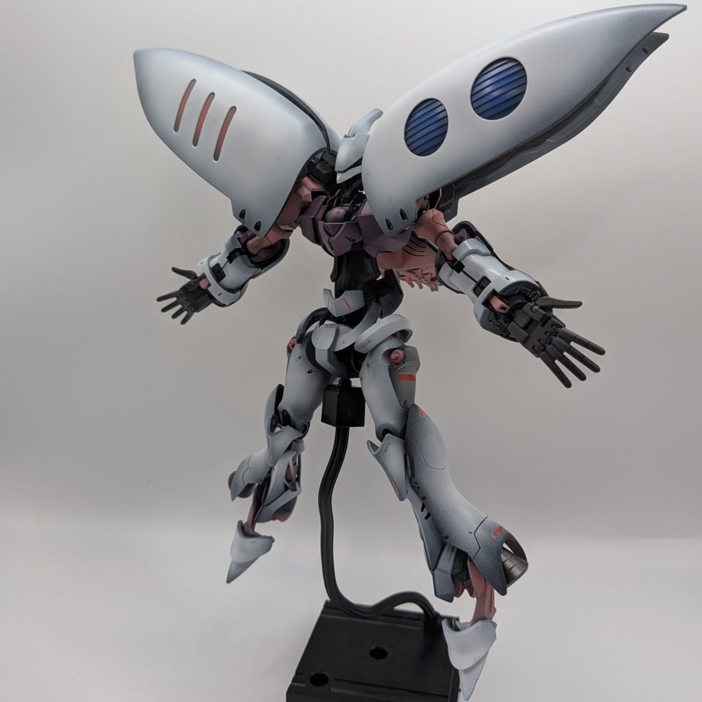 行けっ！ファンネル！！……ファンネルセットは高すぎて買えませんでした(gandam-hand1)(gundam-kao9)