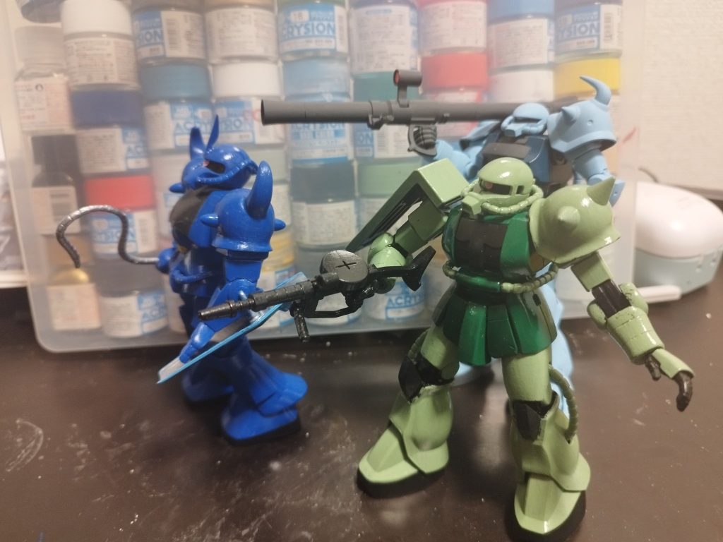 我が家のMS小隊。モノアイのMSはなんか可愛いですね(zaku-kao2)まるで動物のように感じます。最後までご覧頂きありがとうございました。