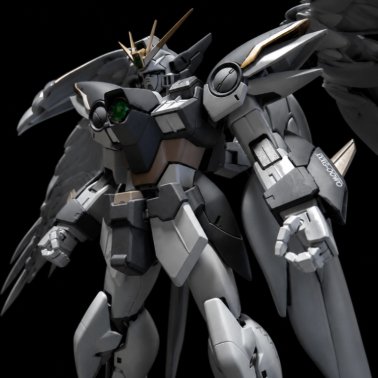 MG ウイングガンダムゼロカスタム　　スノーホワイト