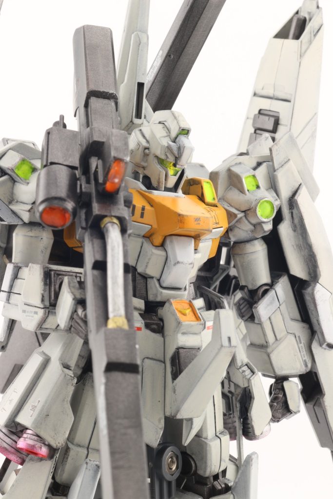 合わせ目も多い機体でしたが、大型で作りがいのある機体でした。お付き合いありがとうございます