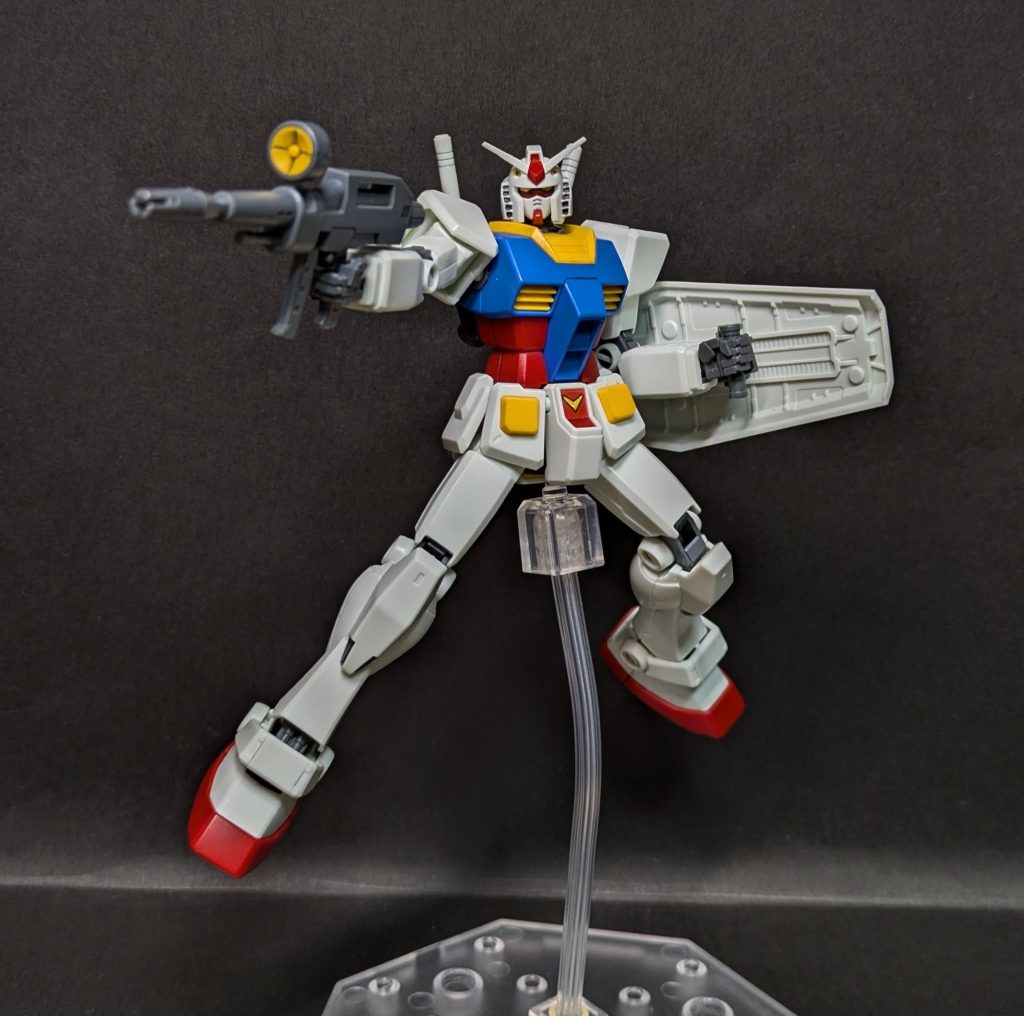 「アムロ、行きまーす！」144サイズでも様々なパターンで商品化されているファーストガンダム。今回はオーソドックスにHGUC &nbsp;191番のガンダムさんでの投稿になります。再販されるのも基本このタイプですし。