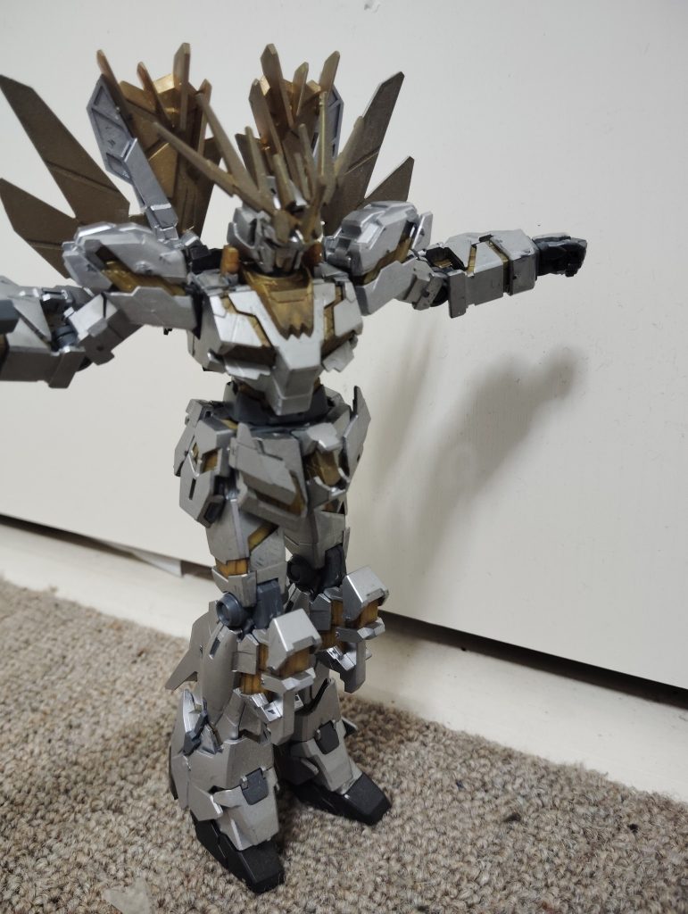 それでもこうして、今はガンダムマーカーとアクリルマーカーで何とかできてるこのご時世。感謝しかないです。（コロニーレーザートントンバリア中）