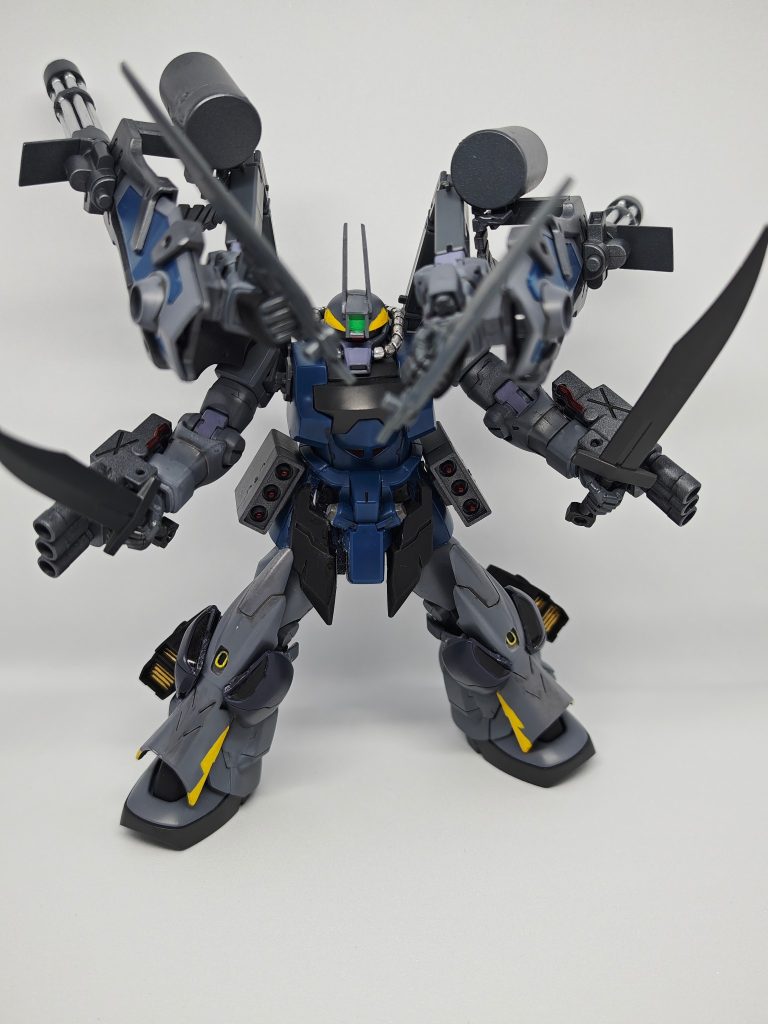 またサブアームは接近戦もこなします。つまり４刀流によう連続攻撃も可能であり隙を一切なくすことが出来ます。