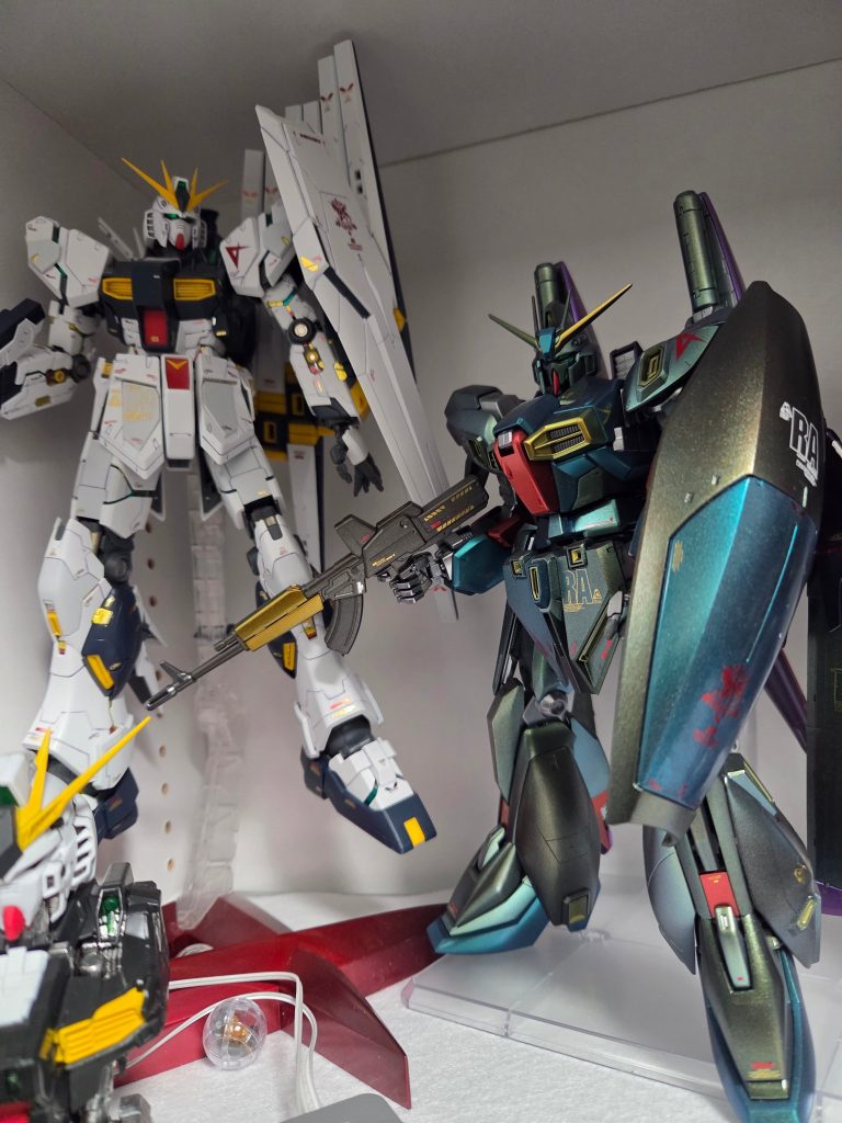 ニューガンダムさんとパシャリ