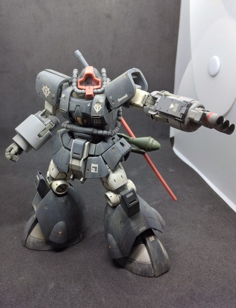両腕部をプロトタイプグフ(戦術実証機)と交換しただけのお手軽ミキシングです😅