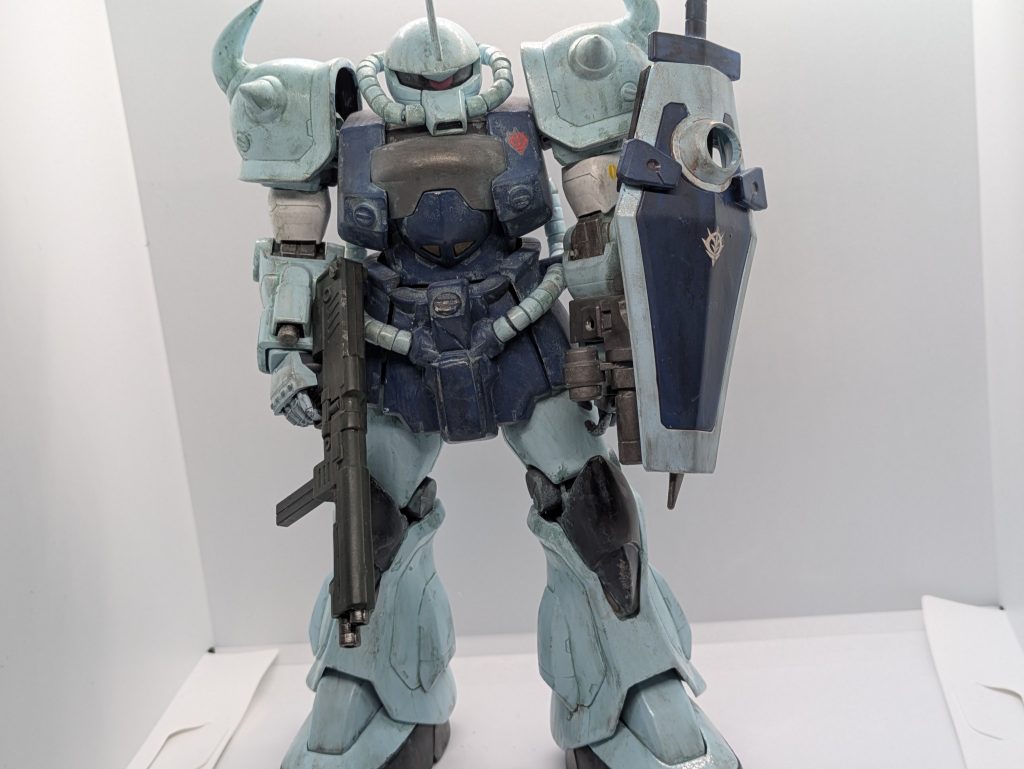 水色はリンプラカラーのステラスカイブルー＋クローホワイト。青色はティターンズブルーにつや消し黒＋その他。&nbsp;