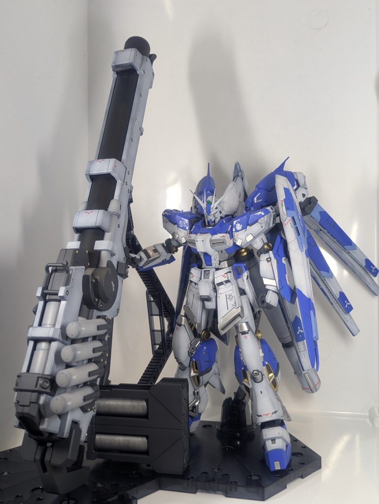 RG Hi-νガンダム + ハイパー・メガ・バズーカ・ランチャー