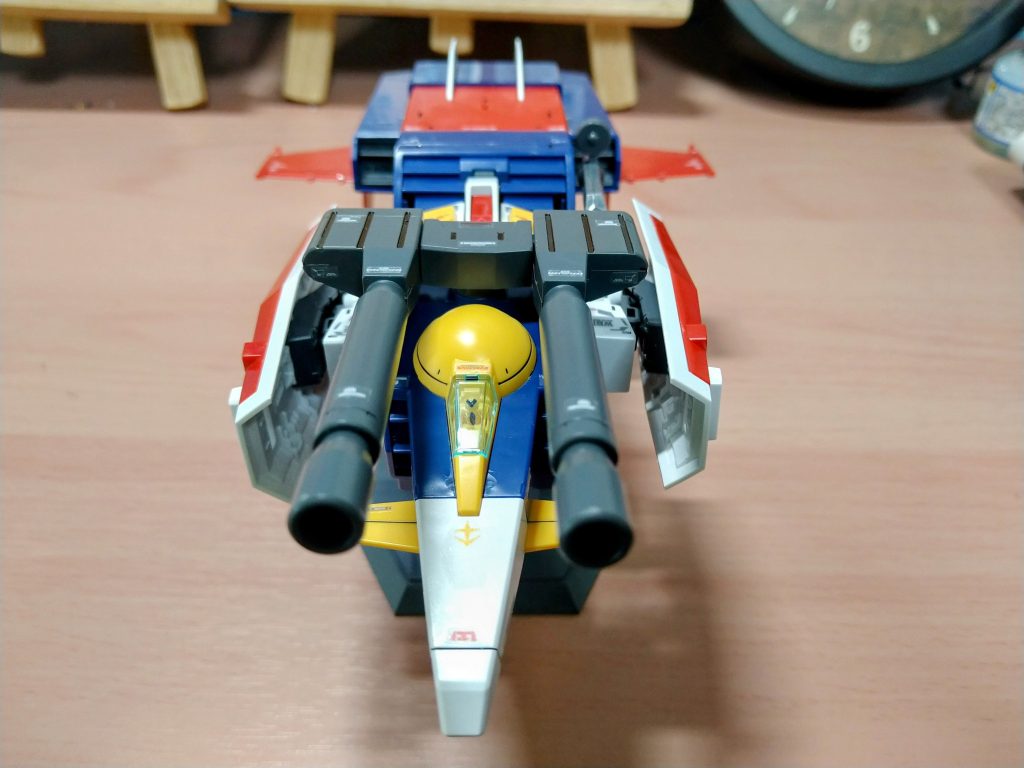 なんたって重戦闘爆撃機形態のGファイターがガンダムとドッキングして空や宇宙を飛ぶんですから！！(笑)