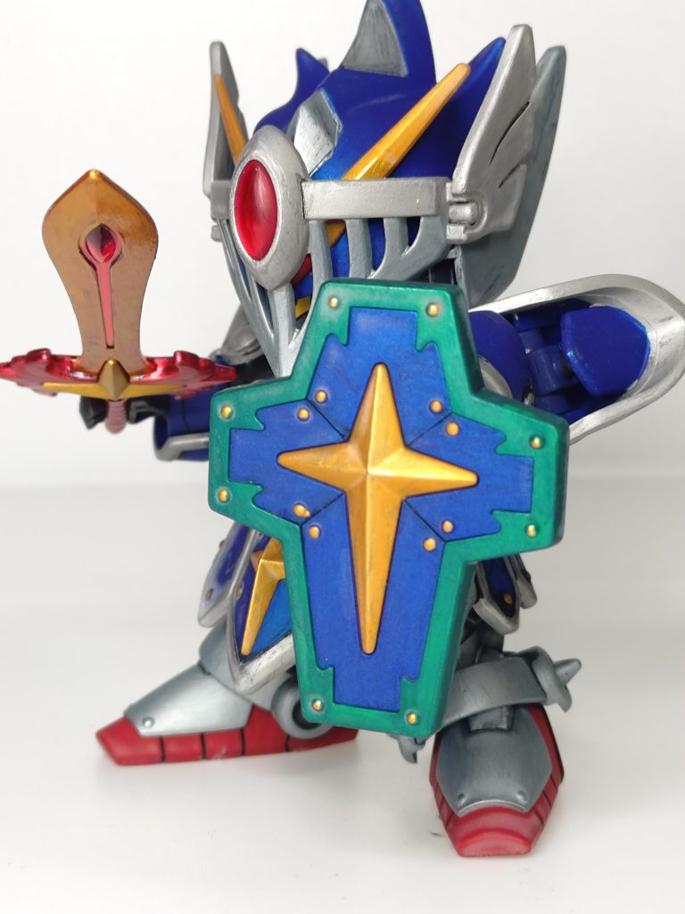 力のたて縁はメタリックグリーンでビスはすべてゴールドにしてポイント塗装しました。本来は2色のグリーンが正解なんでしょうが調色が苦手なため既存色で仕上げています。