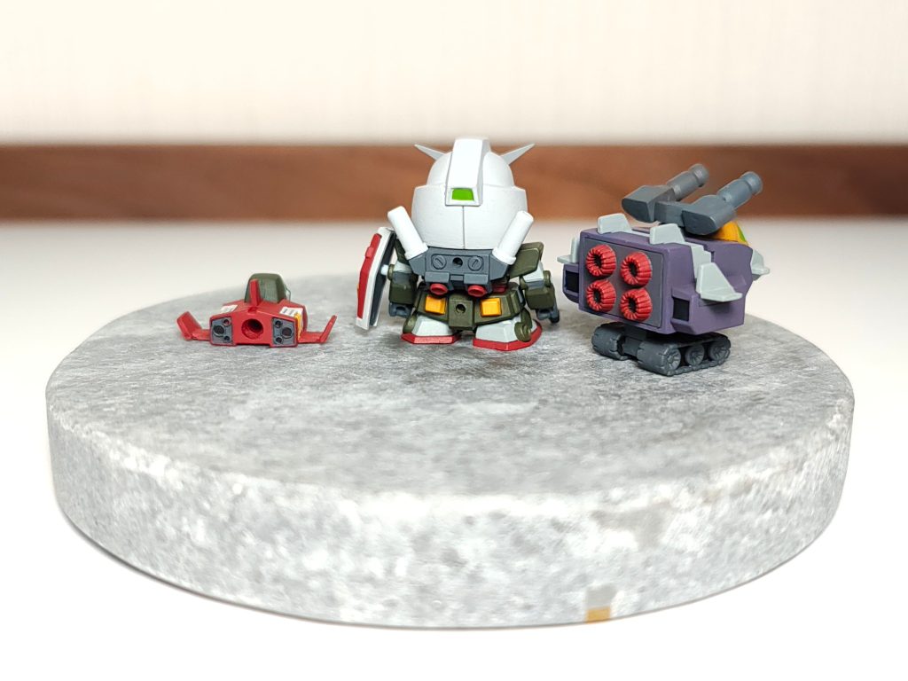 バックショット。寸詰まりなＧアーマーとちっちゃいコアファイターがとってもかわいい。