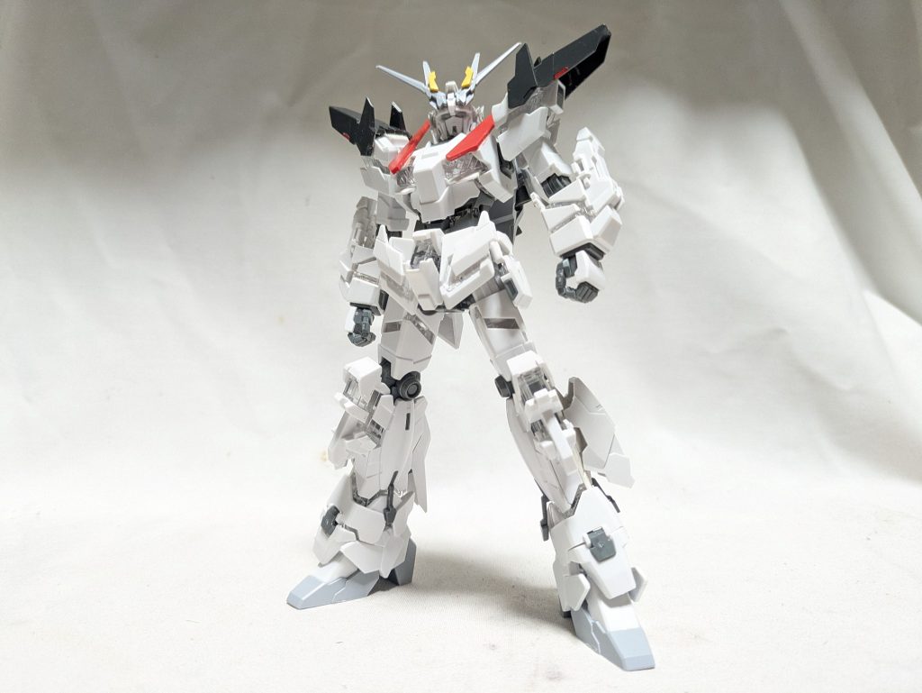 ユニコーンガンダム ロードリーパーユニコーンガンダムにアンテナ増加、スラスター近くに肩部装甲追加で強度＋噴射加速度UP 脚部に追加ジョイントパーツを施しました。&nbsp;
