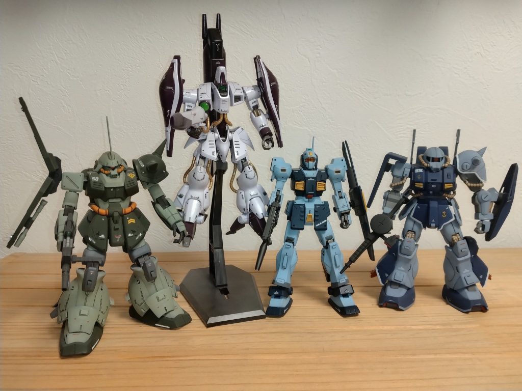 グリプス戦役の量産機達と。ヤ○ダデンキの伝説の福袋で手に入れました。