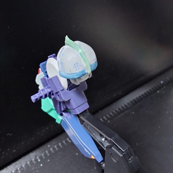 セミスクラッチでウサギコウモリ型支援機ラビアンバットの上顎下顎を作成しました!噛み合わせはなかなか良さそうですね口を開けるとメガ粒子砲がお出迎えしてくれますこの支援機は今改造しているウーンドウォートとの合体を想定したギミックを仕込んでいますので、ギミックについては完成品の投稿時にお見せしますね!さて、本体の方も追加で改造を加えていますウーンドウォートで言う所のブーストポットが付いていた部分の3ミリ穴が丸出しだったので、ウサギの尻尾を模した尻尾カバーを作成しましたプラ板と瞬間接着剤を使って削り出しに挑戦しています骨組みを先に作成したので球体でしたが作りやすかったですねついでに着脱可能なビームエフェクトで尻尾の少し跳ねてる毛を表現しています本日はここまで〜!明日はラビアンバットの翼の装飾ですかね最近暑い日が続いていて夏バテ気味なので、今日はゆっくり休みます!本日もご覧いただきましてありがとうございました! (3枚目)
