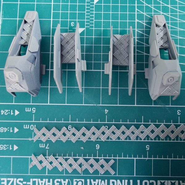 本日のウーンドウォート改造番外編　サフ吹いた後に思いついちゃった格子装飾
