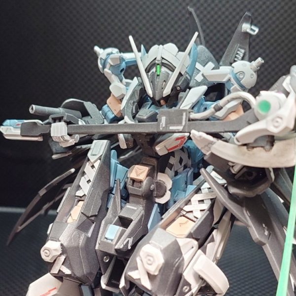 ガンダムゴシックラビット　ガンダムゴシックベル／ラビアンバット