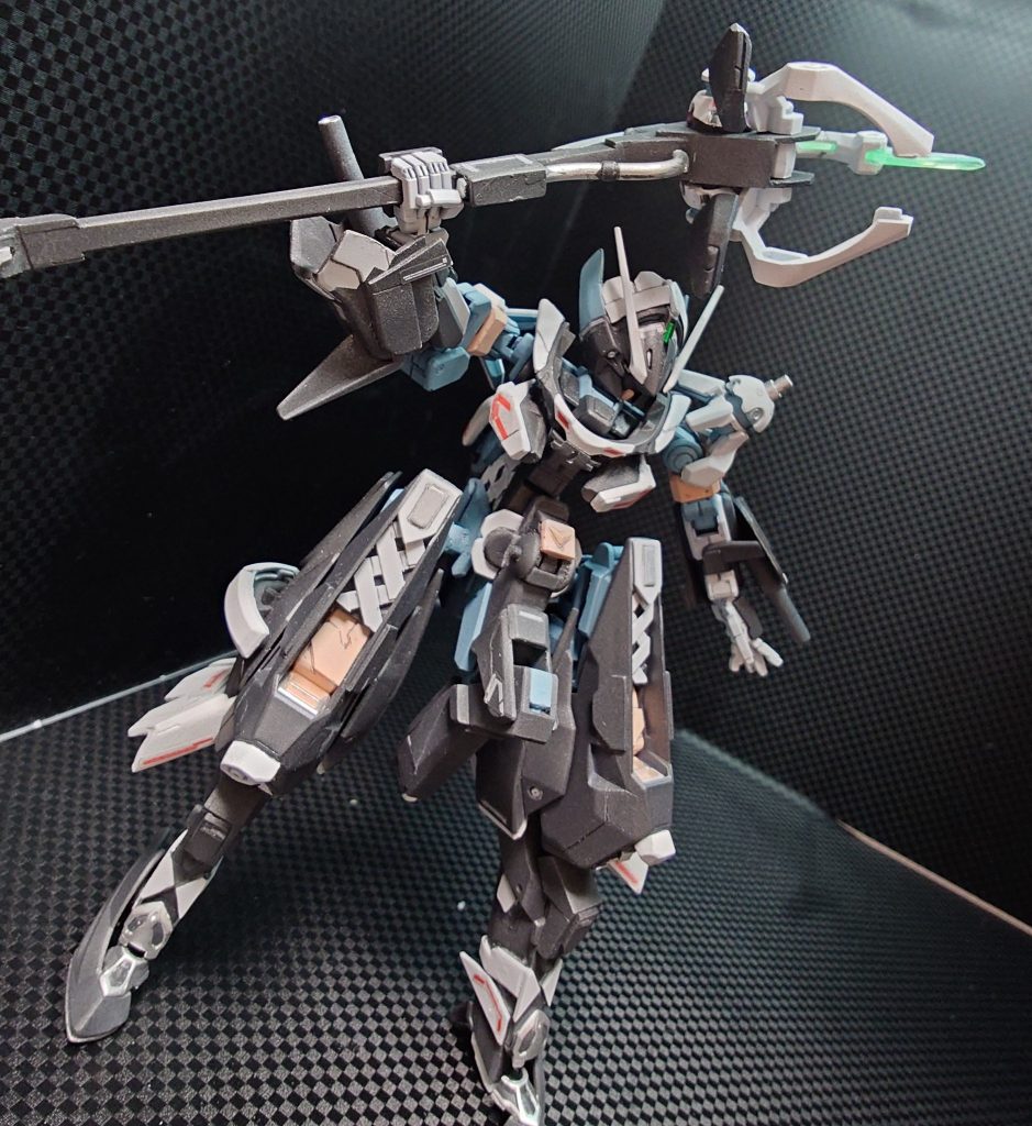 スカルサイス　スカルハンドモードアックスモードと同じくナノラミネートアーマー及びIフィールドバリアへの対抗策ですが、こちらはさすまたのような使い方も想定されています。シルエットはメイドさんの箒をイメージしています。