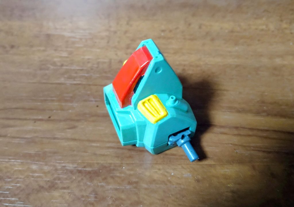コクピットハッチとインテークもペンで塗って完成です。