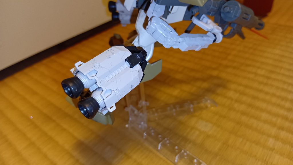 万博ガンダムからもいだスラスター
