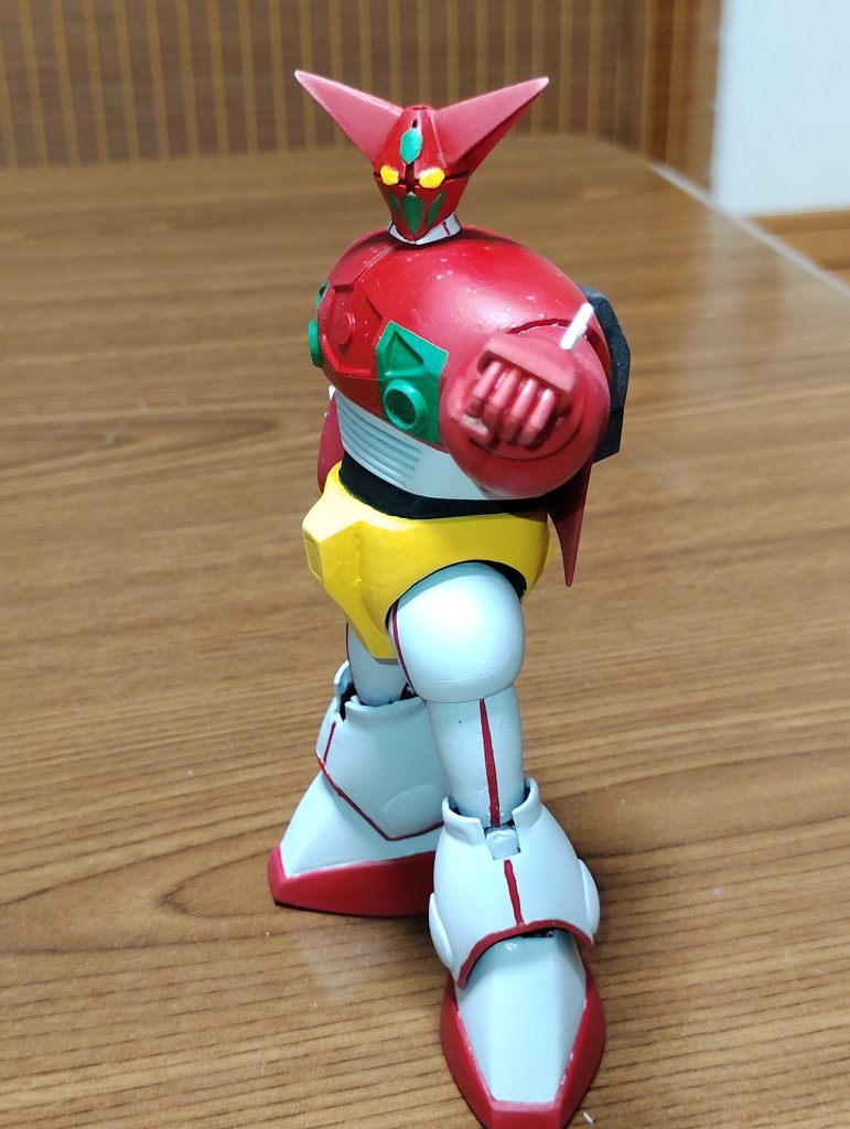 雨降る中、つや消しをスプレーしたのでカブってしまった