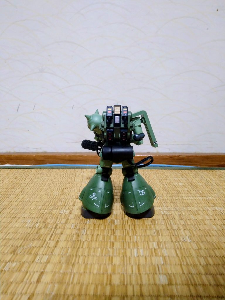 バックパックは高機動型ゲルググのモノに。