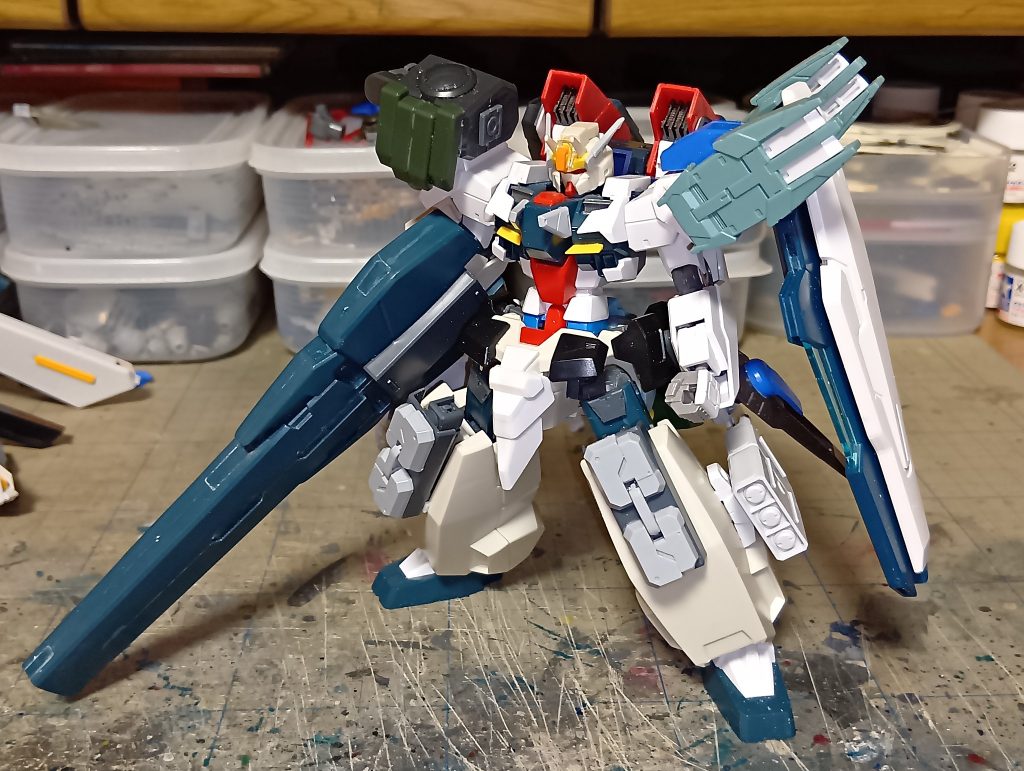 それではこれにてバスタード・セラヴィガンダムの全形態を公開できました。興が乗って色々作ったいいものの、パーツが多くなって色塗りが物凄く億劫でした(笑)。それでもどうにか完成まで持っていけて良かったです。それではご清聴ありがとうございました。