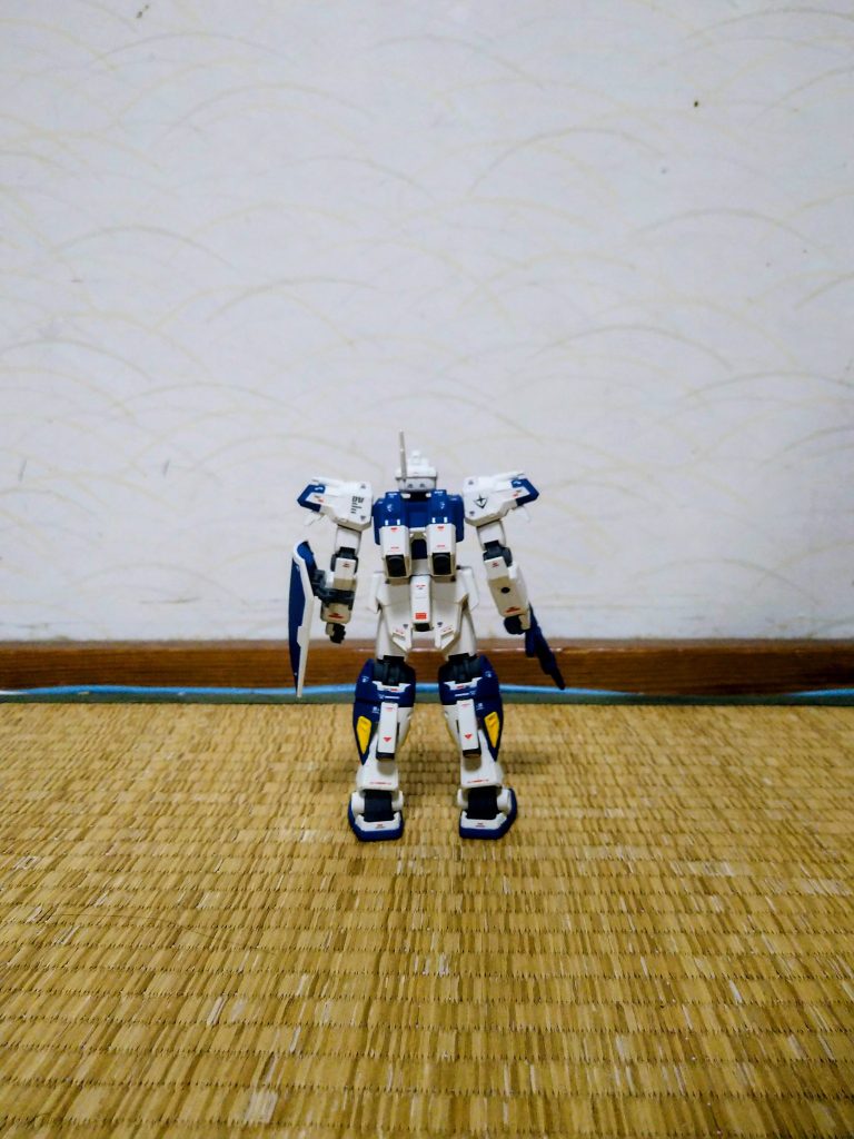 ジム改を大幅に改造・改修したもので、ジムとしては過剰なまでの機動性を獲得。