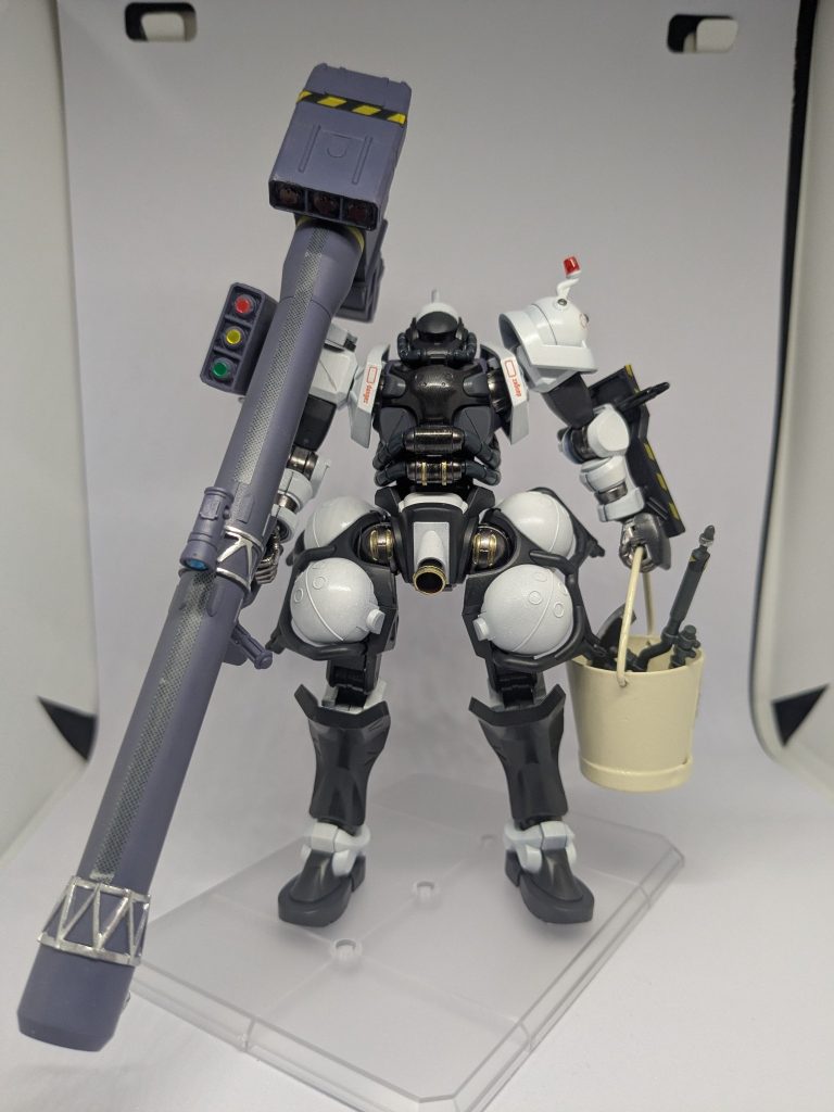 軍警ザク　初期型