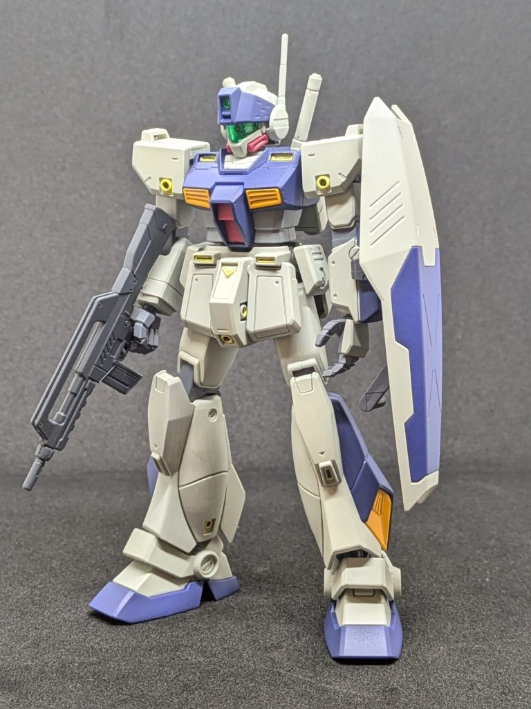 武装状態！アレックスのライフルとシールド！違和感ない？ただのジムですか？(*´艸｀*)