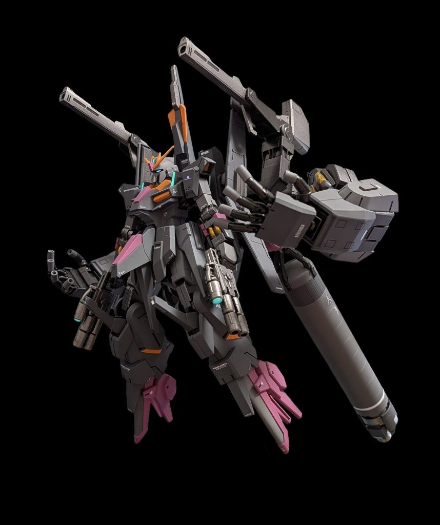 サイコ・アームは射出せずA.O.Zのギガンティックアームのように外付け大型腕部としても使用可能