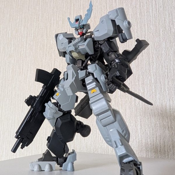 ガンダム・アストレトアルブス（軽装仕様）