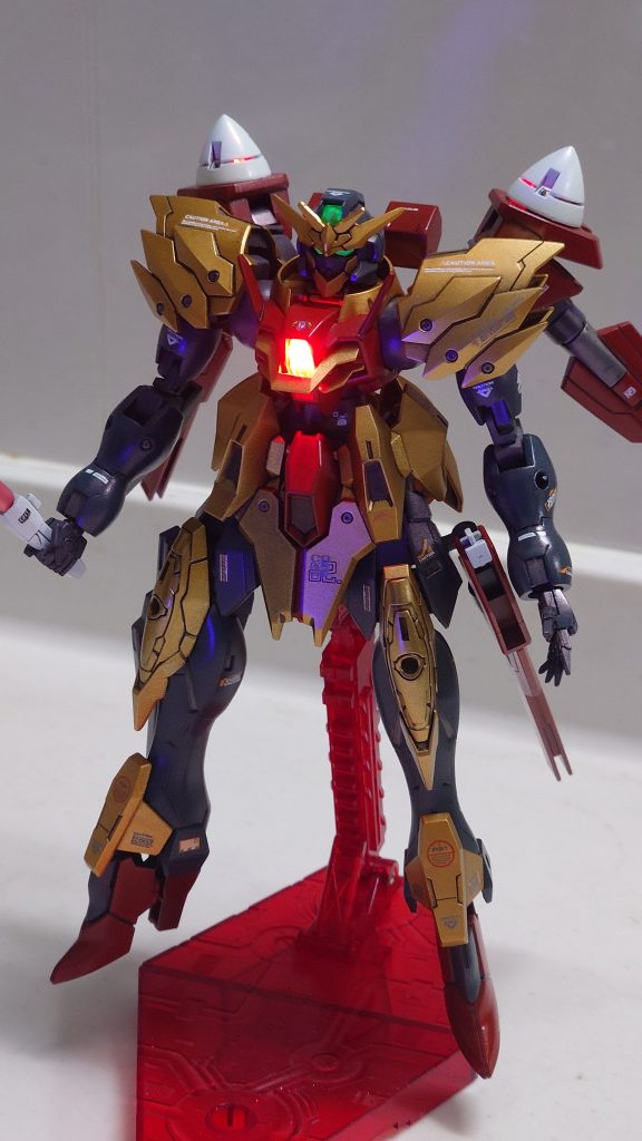 黒いガンダム＝２号機というイメージで、ラファエルガンダム２号機として作成しました！次回はGNHW化しようと思います！また良かったら見にきてくださいね(gundam-kao6)ありがとうございました！