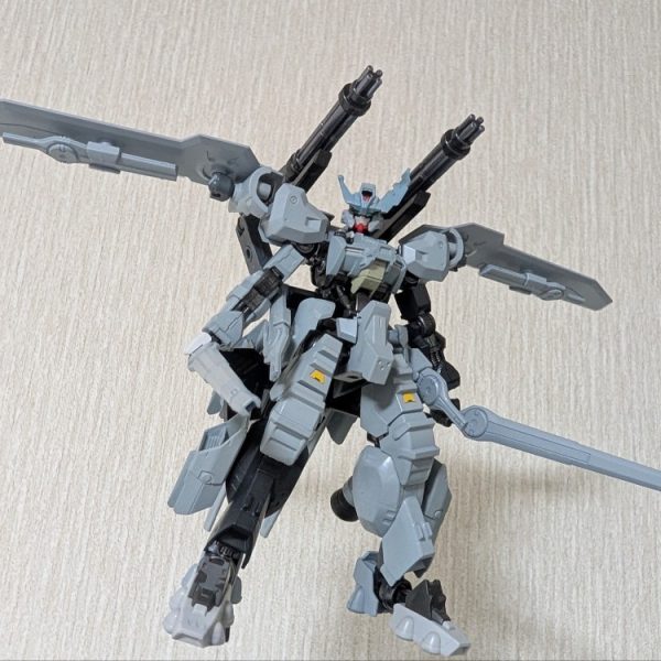 ガンダム・アストレトアルブス（空戦仕様）