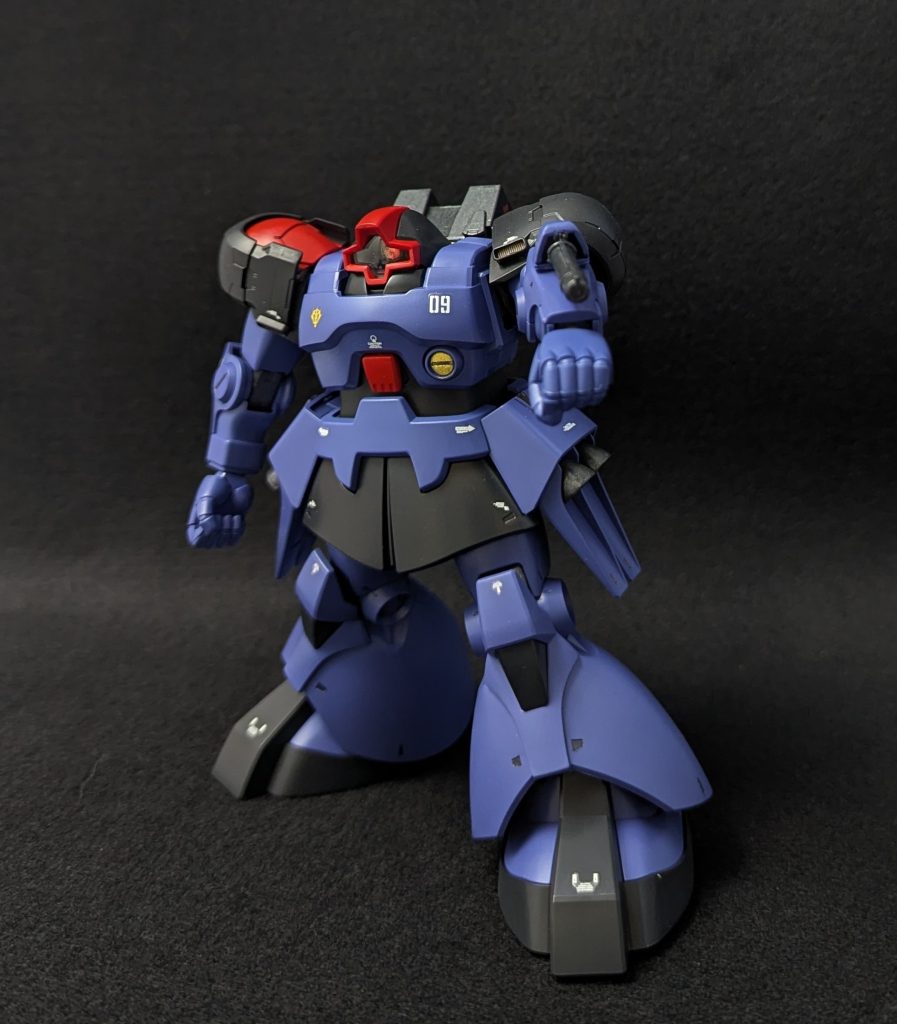 アームビームガンの出力はエゥーゴのネモのビームライフルと同等程度の威力であるこの装備は取り回しの良さが特に評価され発展型がドム系の最新鋭MSドライセンにも取り入れられた