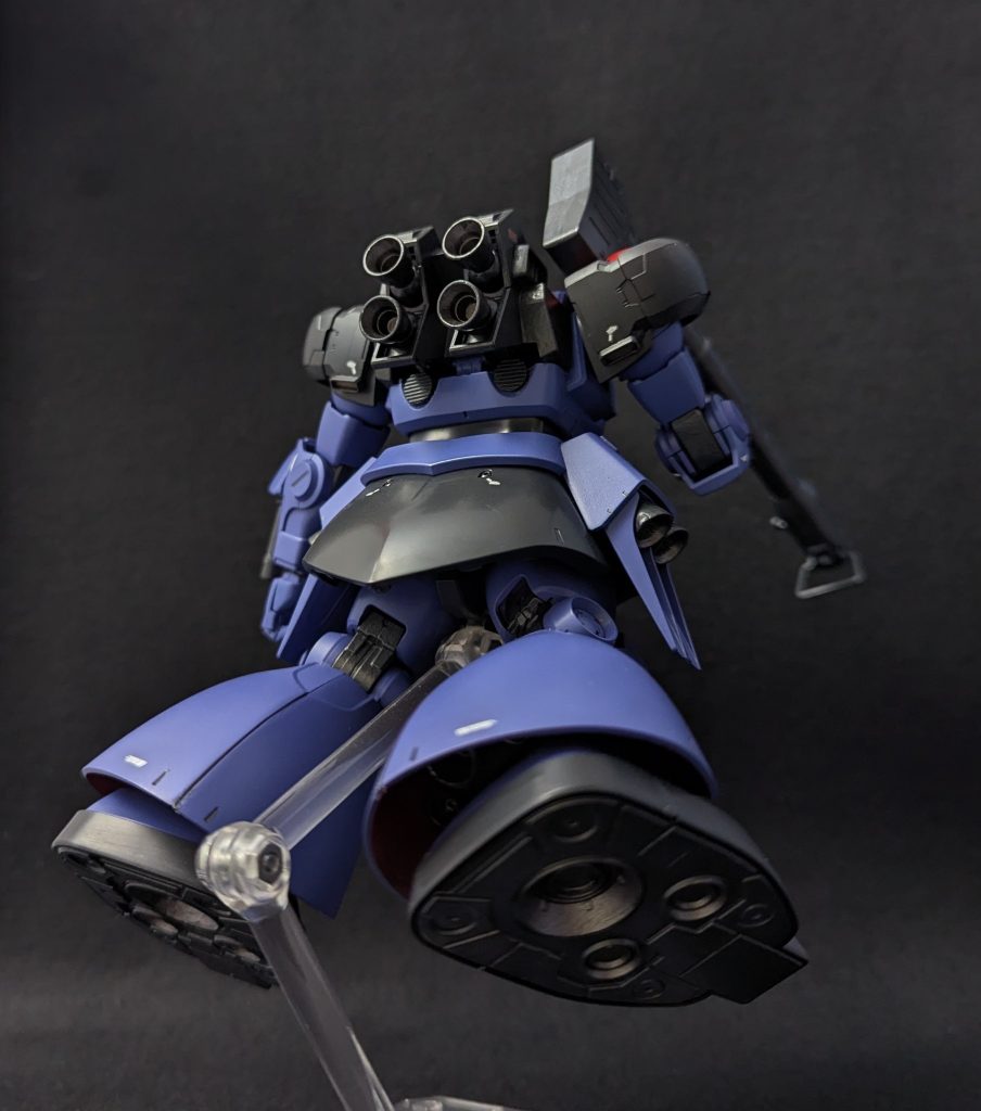 リックドムからさらに強化された加速力はグリプス戦役の機体にも匹敵しただが機動性はやはり第二世代MSには遅れを取ることとなる