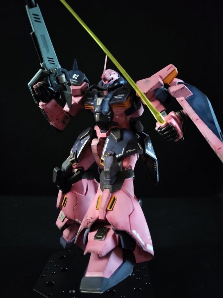 サーベル装備。