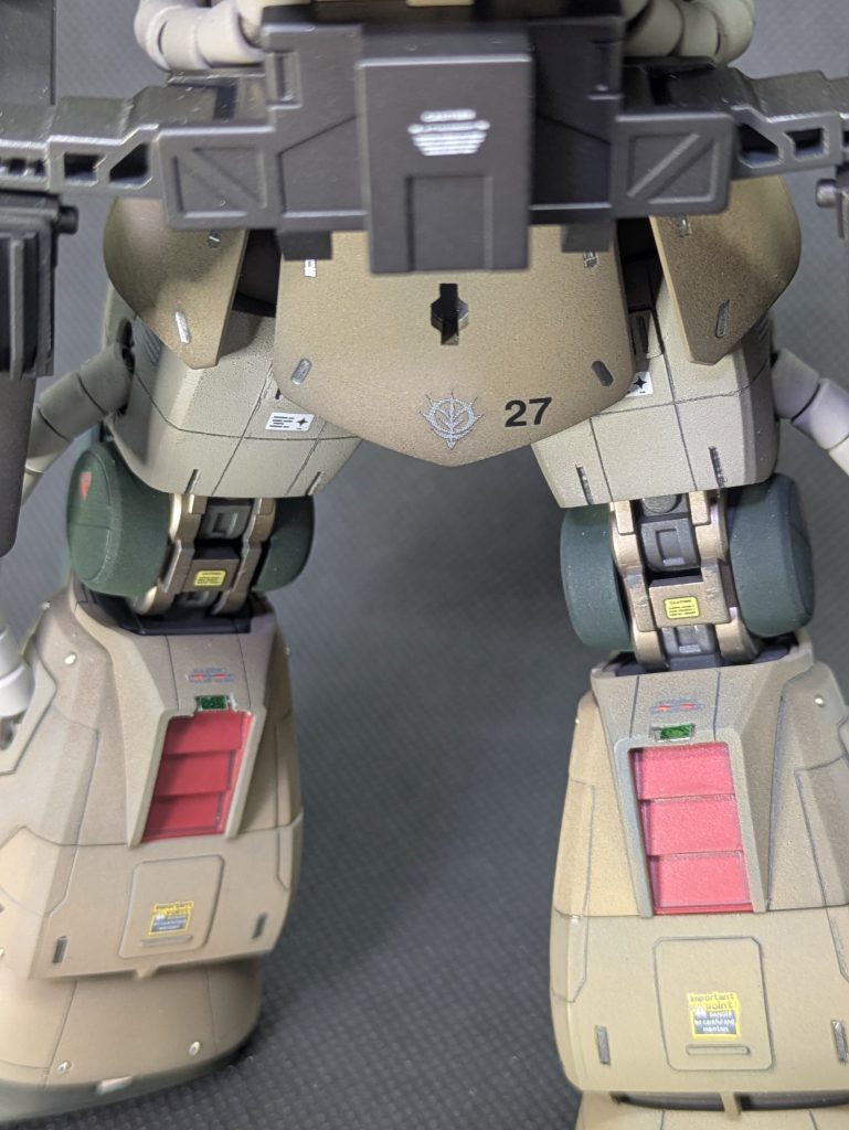 脚部アップ✨️腿のスジボリ、ダクト上部のセンサー追加などを行なっております👍️