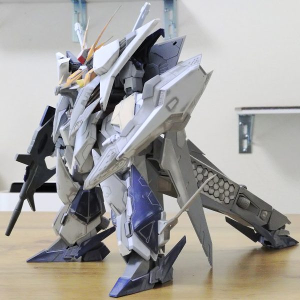 ミサイルポッドのスクラッチも無事完了したので全ての工作終わりました🫡こっから塗装に入って9月中頃の完成を目指します。（3枚目）