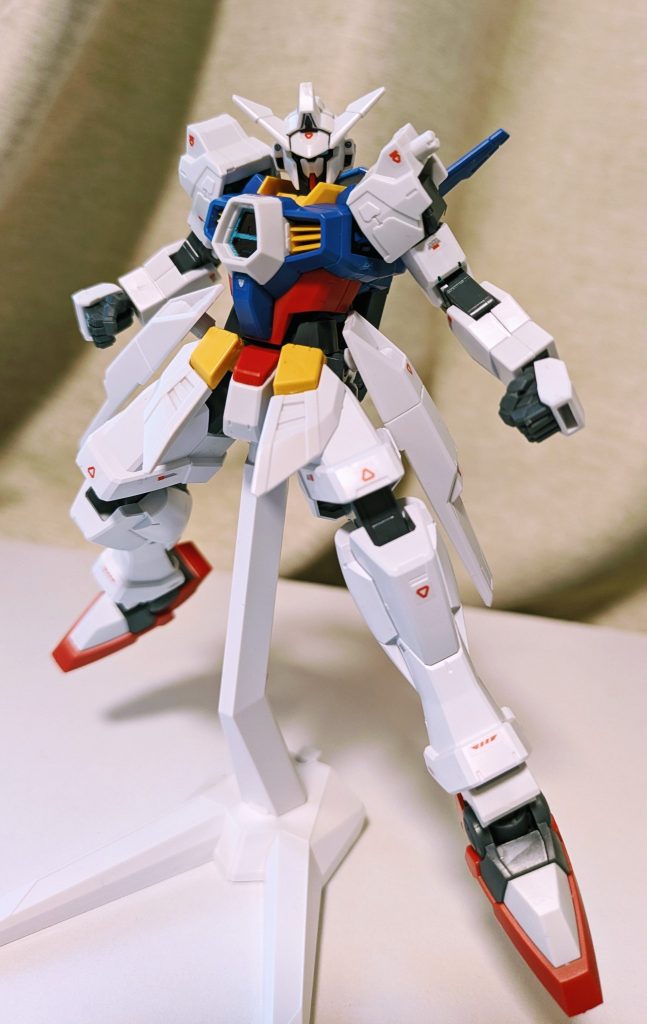 ちょっとだけポージングまだ武装が製作中なので素手で……「NEXTAGE、出ます！」