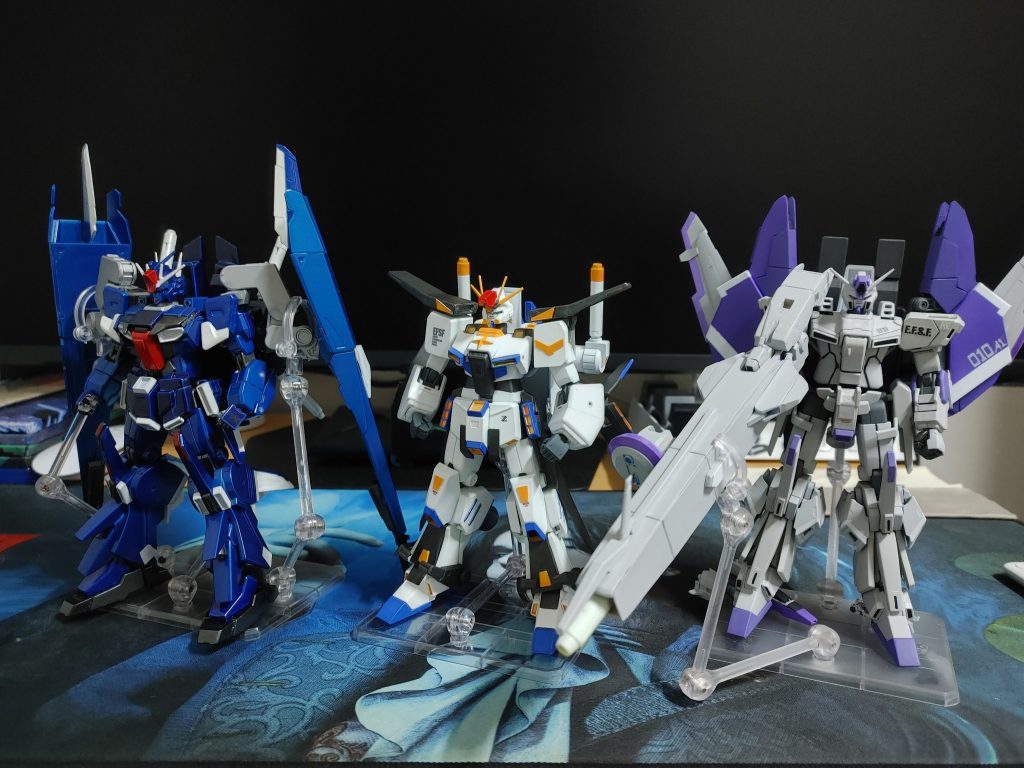 これまで作ったZZ軍団です。次のZZは、ガンプと量産型ZZの間で悩んでいます。今日も見てくれてありがとうございます