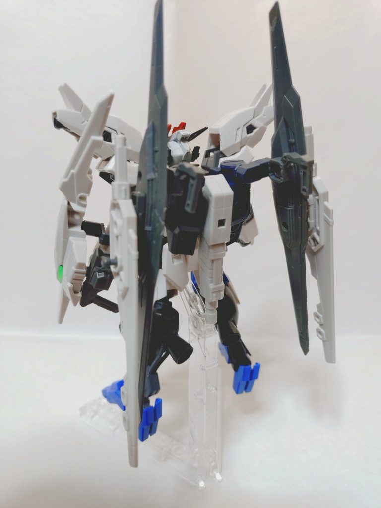 ジェネラルストライカーデアリングガンダムの性能を更に強化する為に開発した機能拡張型ストライカーパック。