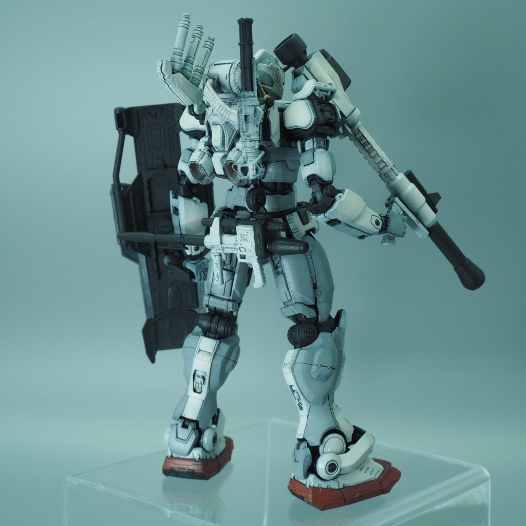 復讐のレクイエム視聴後、嬉々として購入したガンダムEXですがどこか劇中と違う気が……🤔違和感の正体は腕の取付位置では？？？ということで腕を中心に改造しました。