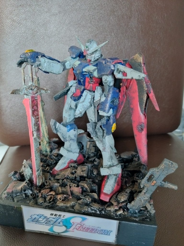 旧キットリメイク　デスティニーガンダム　spec2–7枚目/制作者：Hw