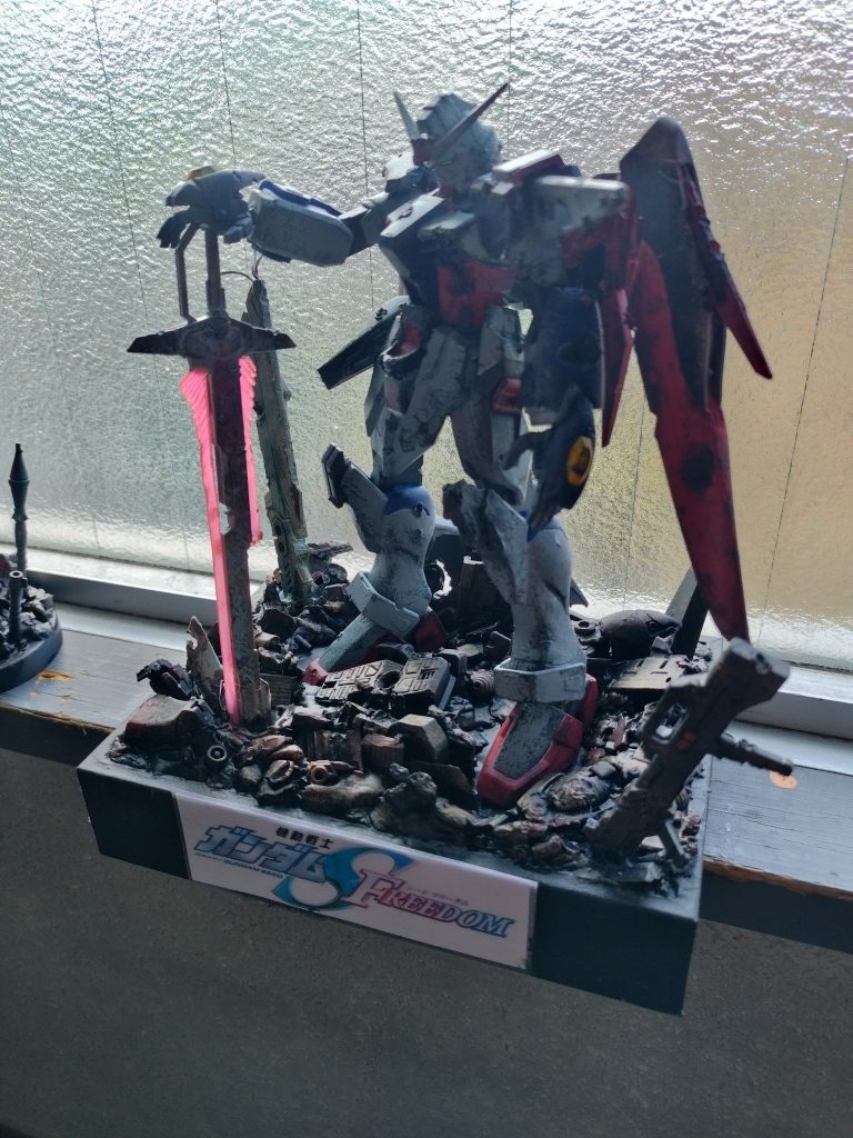 旧キットリメイク　デスティニーガンダム　spec2–3枚目/制作者：Hw