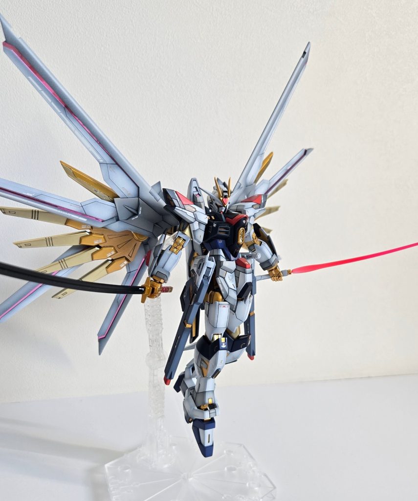 HG  MIGHTY STRIKE FREEDOM GUNDAM–6枚目/制作者：Bukky