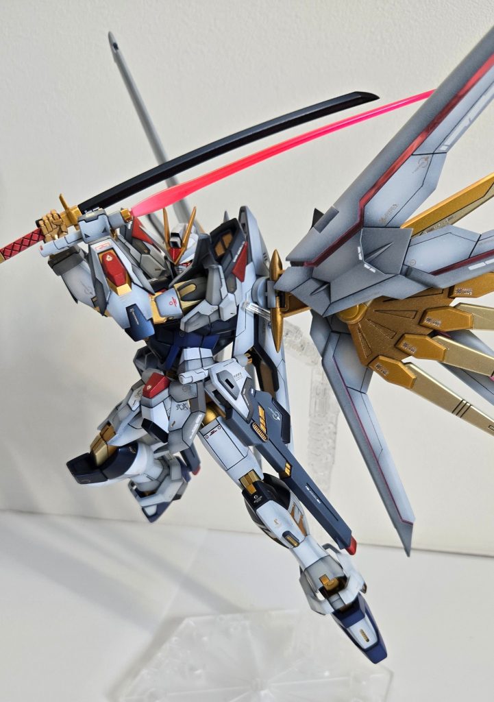 HG  MIGHTY STRIKE FREEDOM GUNDAM–2枚目/制作者：Bukky